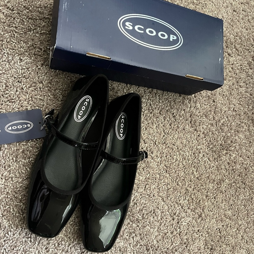 Scoop Black Patent Leather Flats sz 10 new in box